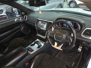 Jeep Grand Cherokee SRT - Image 12
