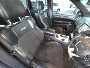 Jeep Grand Cherokee SRT - Image 13