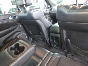 Jeep Grand Cherokee SRT - Image 21
