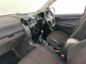 Isuzu D-MAX 250 HO HI-RIDE D/C - Image 14