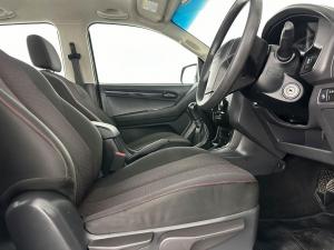Isuzu D-MAX 250 HO HI-RIDE D/C - Image 15