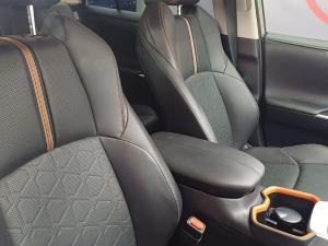 Toyota RAV4 2.5 Hybrid GX-R E-Four - Image 16