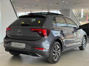 Volkswagen Polo hatch 1.0TSI Life manual - Image 4