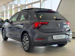 Volkswagen Polo hatch 1.0TSI Life manual - Image 5