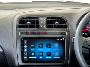 Volkswagen Polo Vivo hatch 1.4 - Image 15