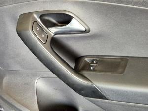 Volkswagen Polo Vivo hatch 1.4 - Image 17