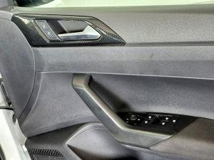 Volkswagen Polo hatch 1.0TSI Life auto - Image 17