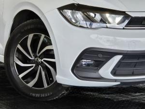 Volkswagen Polo hatch 1.0TSI Life manual - Image 3