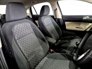 Volkswagen Polo sedan 1.0TSI Life - Image 18