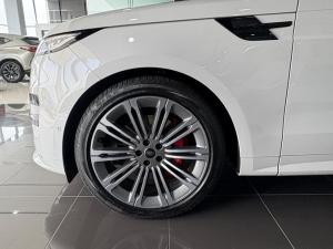 Land Rover Range Rover Sport D350 Dynamic HSE - Image 11