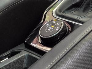 Volkswagen T-Roc 2.0TSI 4Motion R-Line - Image 18
