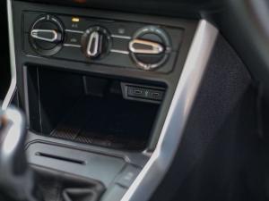 Volkswagen Polo hatch 1.0TSI Life manual - Image 14