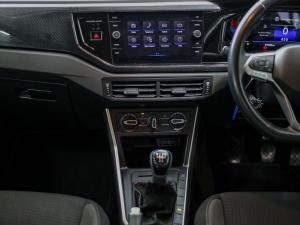 Volkswagen Polo hatch 1.0TSI Life manual - Image 9
