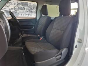 Suzuki Jimny 1.3 - Image 13