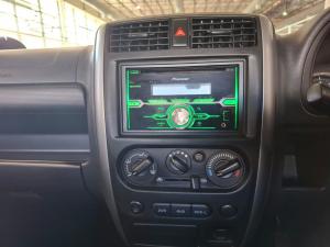 Suzuki Jimny 1.3 - Image 9