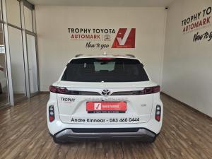 Toyota Urban Cruiser 1.5 XR manual - Image 5