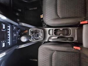 Toyota Urban Cruiser 1.5 XR manual - Image 9