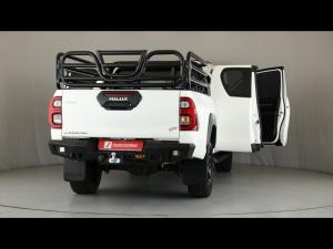 Toyota Hilux 2.8GD-6 Xtra cab Legend manual - Image 9