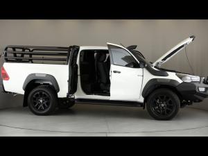 Toyota Hilux 2.8GD-6 Xtra cab Legend manual - Image 15