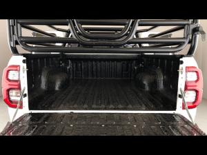 Toyota Hilux 2.8GD-6 Xtra cab Legend manual - Image 18
