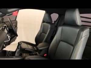 Toyota Hilux 2.8GD-6 Xtra cab Legend manual - Image 21