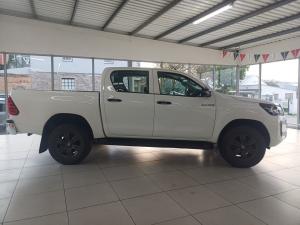 Toyota Hilux 2.4GD-6 double cab 4x4 Raider auto - Image 3