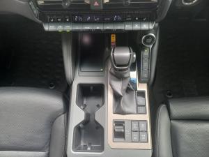 Toyota Land Cruiser Prado 2.8GD VX-R - Image 12