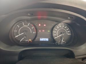 Toyota Hilux 2.4 GD-6 SR 4X4D/C - Image 10