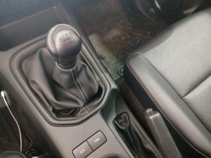 Toyota Hilux 2.4 GD-6 SR 4X4D/C - Image 12