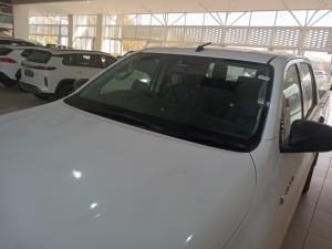 Toyota Hilux 2.4 GD-6 SR 4X4D/C - Image 15