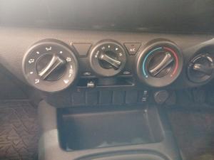 Toyota Hilux 2.4 GD-6 SR 4X4D/C - Image 17