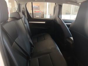 Toyota Hilux 2.4 GD-6 SR 4X4D/C - Image 19