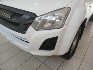 Isuzu D-MAX 250 HO X-RIDER Black D/C - Image 22