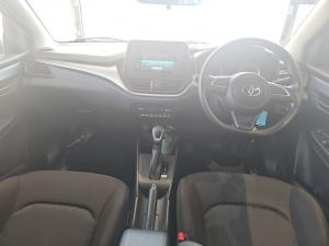 Toyota Starlet 1.5 Xs automatic - Image 6
