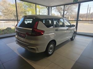 Toyota Rumion 1.5 S - Image 2