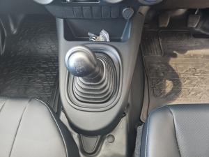 Toyota Hilux 2.0 VvtiP/U Single Cab - Image 11