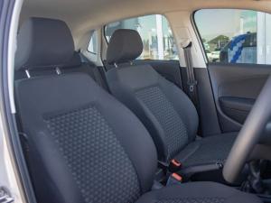 Volkswagen Polo Vivo hatch 1.4 - Image 10