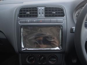 Volkswagen Polo Vivo hatch 1.4 - Image 17