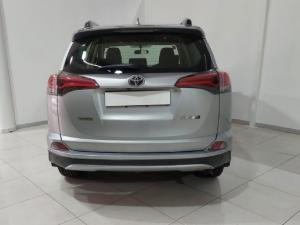 Toyota RAV4 2.0 GX auto - Image 4