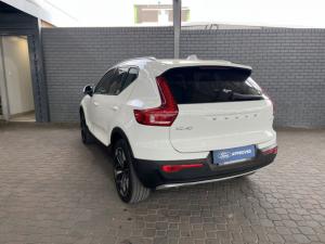 Volvo XC40 T3 Momentum - Image 3