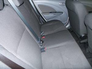 Toyota Etios sedan 1.5 Sprint - Image 7