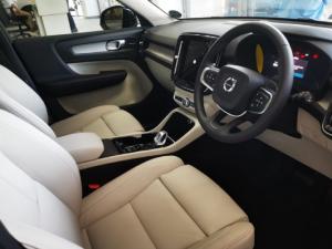 Volvo XC40 B4 Plus Dark - Image 5