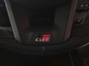 Toyota Land Cruiser 300 3.3D GR-Sport - Image 16