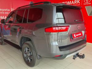 Toyota Land Cruiser 300 3.3D GR-Sport - Image 5