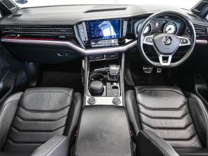 Volkswagen Touareg V6 TDI Executive R-Line - Image 11