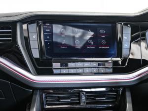 Volkswagen Touareg V6 TDI Executive R-Line - Image 12
