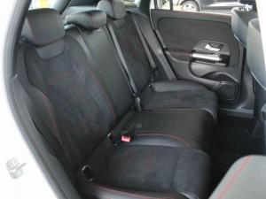 Mercedes-Benz GLA GLA200 Progressive - Image 16