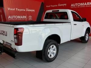 Isuzu D-Max Gen 6 250 single cab Fleetside safety - Image 5