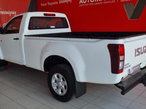 Isuzu D-Max Gen 6 250 single cab Fleetside safety - Image 6