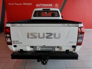 Isuzu D-Max Gen 6 250 single cab Fleetside safety - Image 7